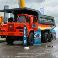 «Синотрак Восток» и ГК АСТ на СТТ Expo 2026: премьера карьерного самосвала SINOTRUK WT105